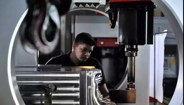 鋁合金手板為什麽需要做氧化處理?